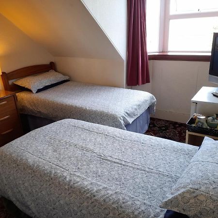 Abacus Central Guest House Aberdeen Bagian luar foto