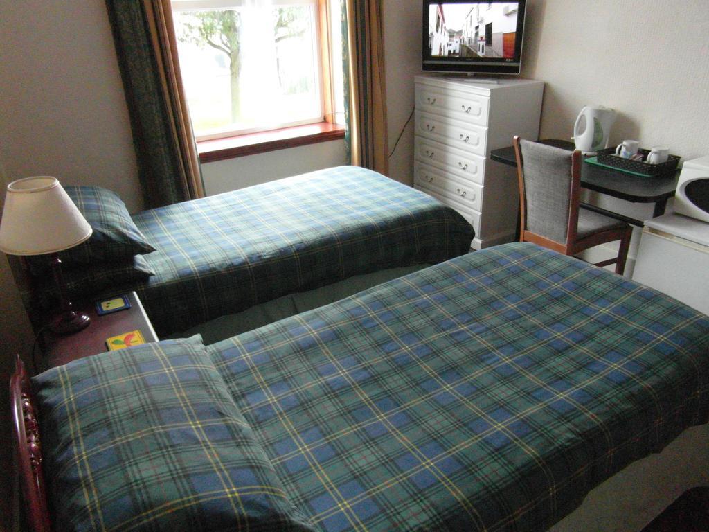 Abacus Central Guest House Aberdeen Bagian luar foto